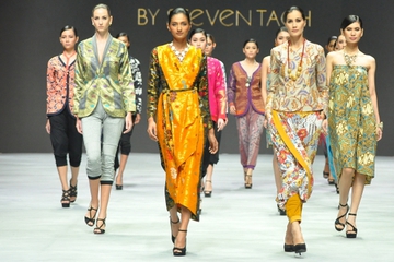 Tampil Elegan dengan Kain Nusantara