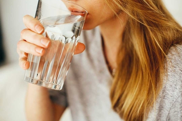 Ketahui Manfaat dan Bahaya Diet Water Fasting 