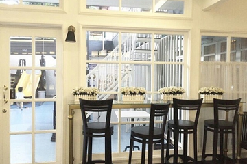 Bistro dengan Playground Seru untuk Anak  