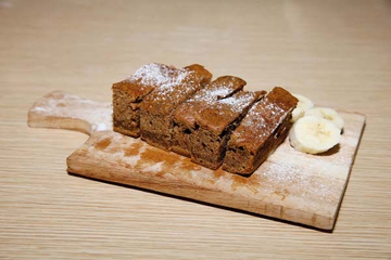Cinnamon and Banana Cake