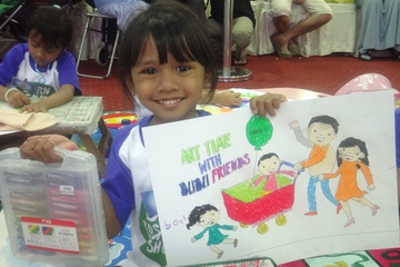 Bertabur Hadiah di M&B Fair 2014