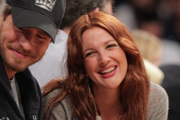 Drew Barrymore Tumbuh Rambut di Wajah Saat Hamil