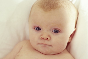Mengapa Bantal U Tidak Disarankan untuk Newborn?