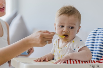 Tips MPASI Menyenangkan ala Seleb Moms Indonesia