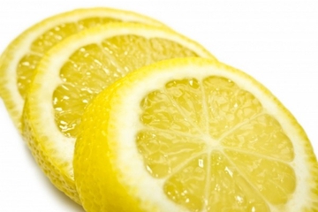 Manfaat Air Lemon