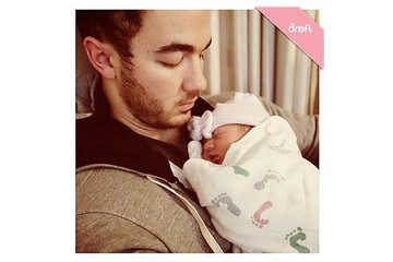 Kevin Jonas Bahagia Menjadi Ayah