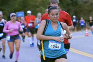 Anna Young: Pompa ASI Sambil Lari Half-Marathon
