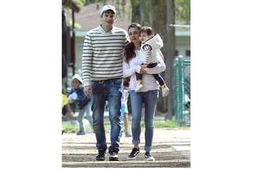 Mila Kunis dan Ashton Kutcher Menantikan Anak Ke-2