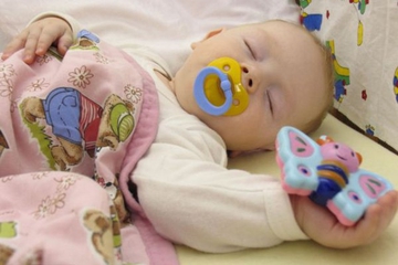 Ekspresi Bayi Mengempeng