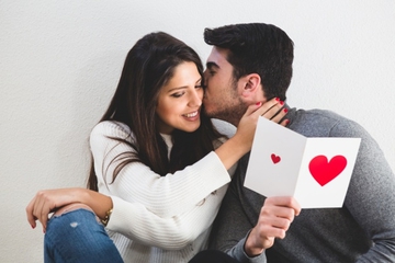 Ide Quality Time Romantis Bersama Suami di Rumah