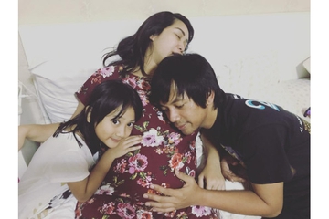 Kebahagiaan Rian D’Masiv Dikaruniai Bayi Laki-laki