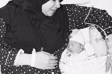 Aryani dan Donny Michael Dikaruniai Bayi Laki-laki