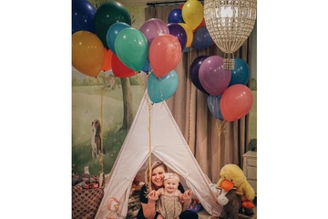 Kelly Clarkson Menulis Buku Cerita Anak