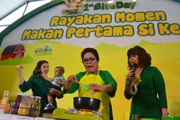 Milna 1st Bite Day 2017: Nutrisi Terbaik Untuk Si Kecil