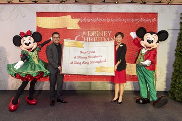 Rayakan Natal ala Disneyland di Jakarta? Bisa kok! 