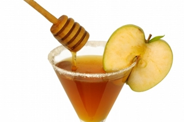 Minum Madu Saat Sakit Tenggorokan