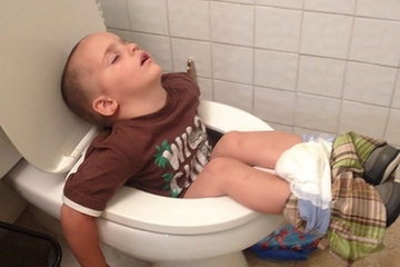 Bukti Anak Bisa Tidur Di Mana Saja
