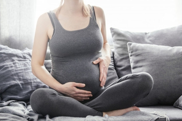 Tak Perlu Khawatir, Ini 4 Penyebab Perut Terlihat Kecil saat Hamil