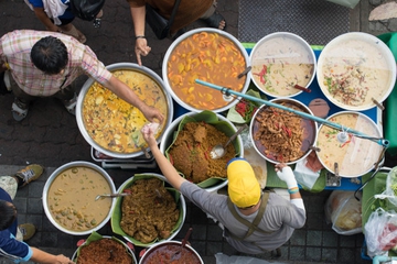 Tips Buka Puasa di Jalan