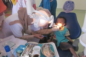 Agar Si Kecil Mau Ke Dokter Gigi