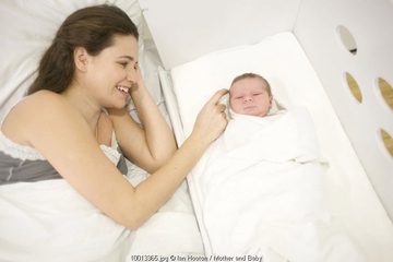 Mitos dan Fakta Seputar Newborn