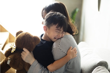 9 Kalimat Ampuh untuk Menenangkan Anak yang Menangis