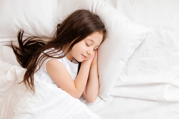 Mitos dan Fakta Seputar Tidur Anak yang Perlu Moms Tahu