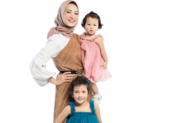 M&B Inspiring Moms of The Year: Angkie Yudistia