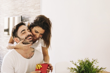 Di Hari Valentine Dia Makin Sayang dengan Anda,Caranya?