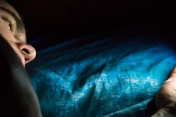 Jangan Membaca Lewat Gadget Sebelum Tidur