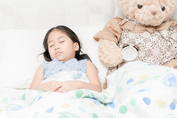 5 Hal yang Perlu Diwaspadai dari Teman Tidur Anak