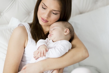 Mitos Seputar Kulit Bayi yang Anda Perlu Tahu