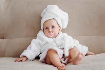 Ini Karakter Unik Bayi yang Lahir di Hari Rabu