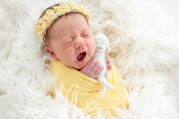7 Karakter Unik Bayi yang Lahir di Hari Senin
