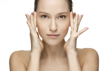 9 Foundation yang Tepat untuk Berbagai Jenis Kulit