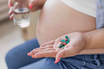 7 Vitamin yang Perlu Ibu Hamil Konsumsi agar Janin Cepat Berkembang