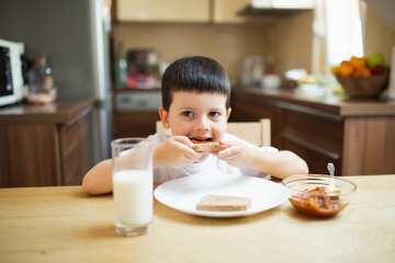 7 Makanan agar Anak Tumbuh Tinggi dan Cerdas