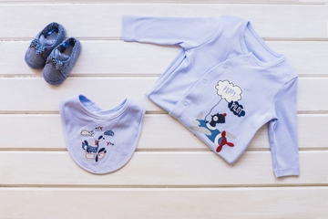Moms Perlu Tahu, 5 Tips Memilih Pakaian Bayi yang Nyaman