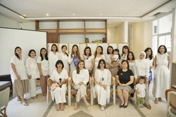 Ibu Bahagia Bikin ASI Lancar, Benar Enggak, Sih?