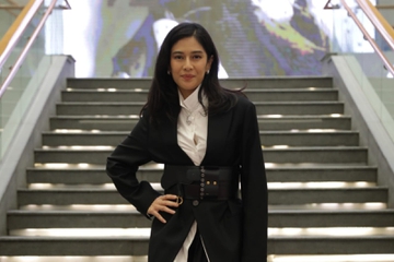 Harper's Bazaar Indonesia Rayakan 25 Tahun Dian Sastrowardoyo Berkarya