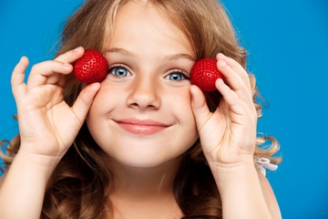 Memahami Strawberry Generation, Generasi Kreatif Nan Rapuh