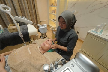 Demi Menyenangkan Istri, Regi Datau Buatkan Happy Facial Room Impian Ayu Dewi di Rumah