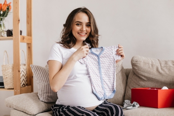 Checklist Isi Tas Persiapan Melahirkan Lengkap untuk Ibu dan Bayi