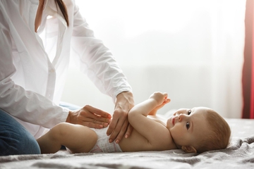 6 Tips Memilih Ukuran Popok Bayi Baru Lahir