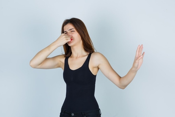 8 Cara Menghilangkan Bau Badan Tanpa Deodoran