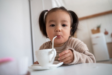 6 Tips Menyapih Anak agar Si Kecil Tidak Rewel