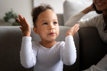 Ciri-Ciri Anak Terlambat Bicara, Apa yang Harus Orang Tua Lakukan?