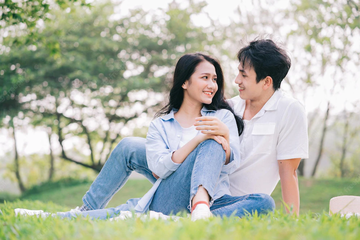 Jangan Keliru, Kenali Perbedaan Cinta dan Sayang Yuk, Moms!