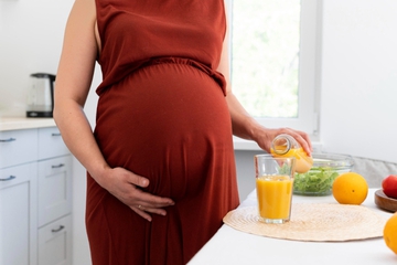 7 Minuman Pengganti Air Putih yang Menyehatkan untuk Ibu Hamil