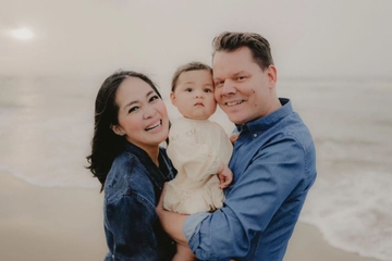 Sudah Dikaruniai Anak, Ini Potret Bahagia Keluarga Kecil Gracia Indri